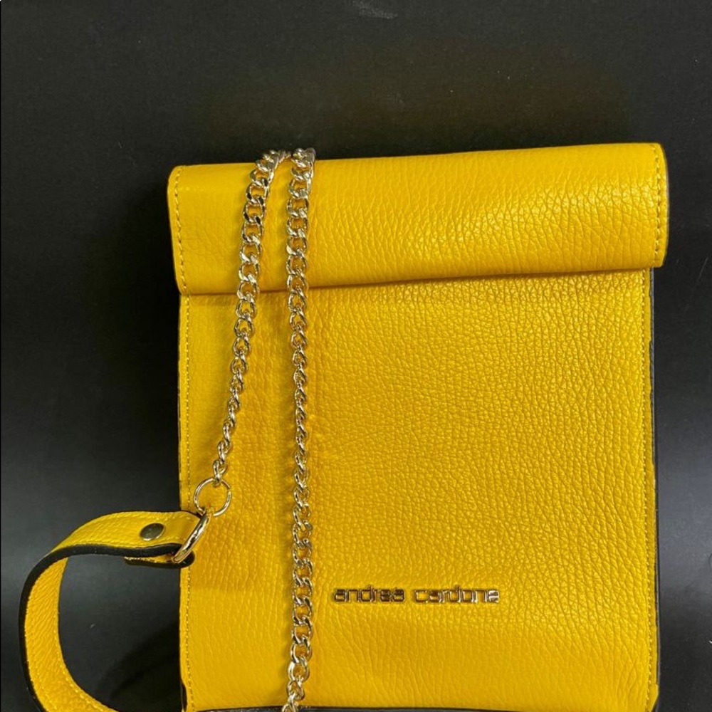 100% leather vibrant bag